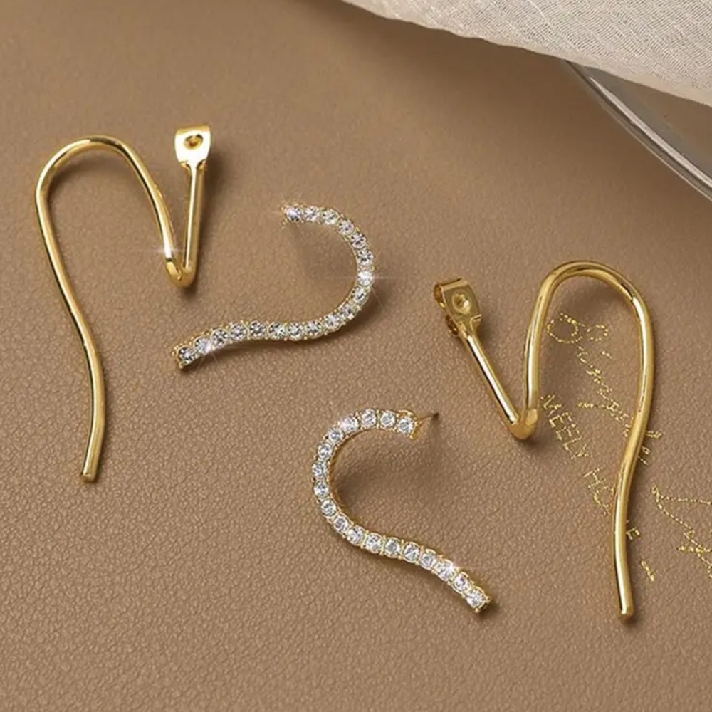 NEW Gold 14k diamond Heart Modern Earrings - Picture 5 of 7